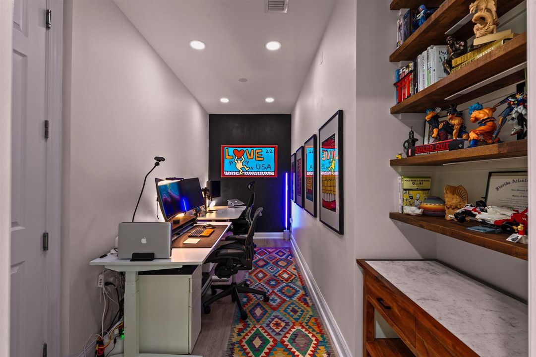 9160 Wrangler Office Nook