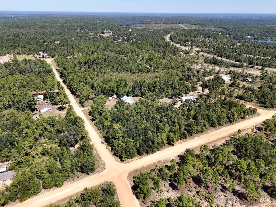 最近售出: $10,500 (0.97 acres)