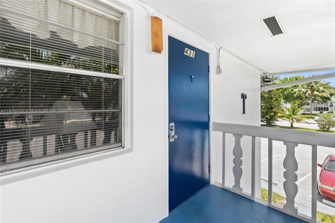 Activo con contrato: $1,550 (2 camas, 1 baños, 820 Pies cuadrados)