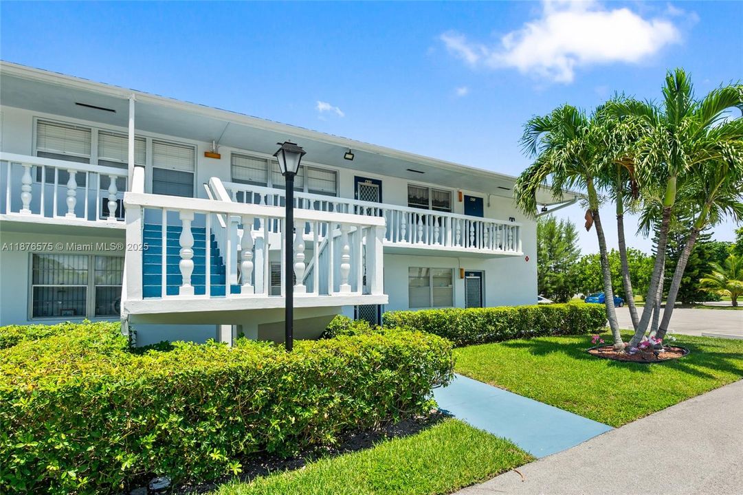 Activo con contrato: $1,550 (2 camas, 1 baños, 820 Pies cuadrados)