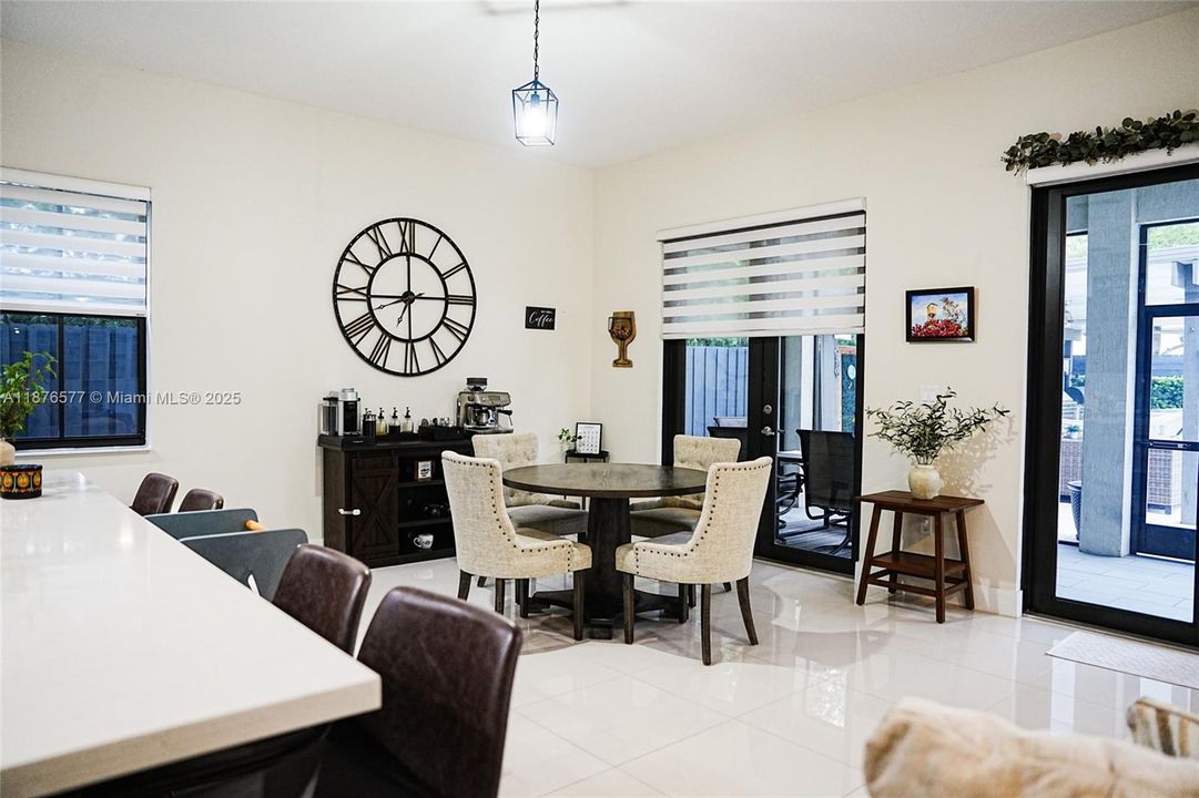 Recently Sold: $1,175,000 (5 beds, 6 baths, 3639 Square Feet)