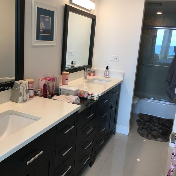 Недавно продано: $455,000 (1 спален, 2 ванн, 1010 Квадратных фут)