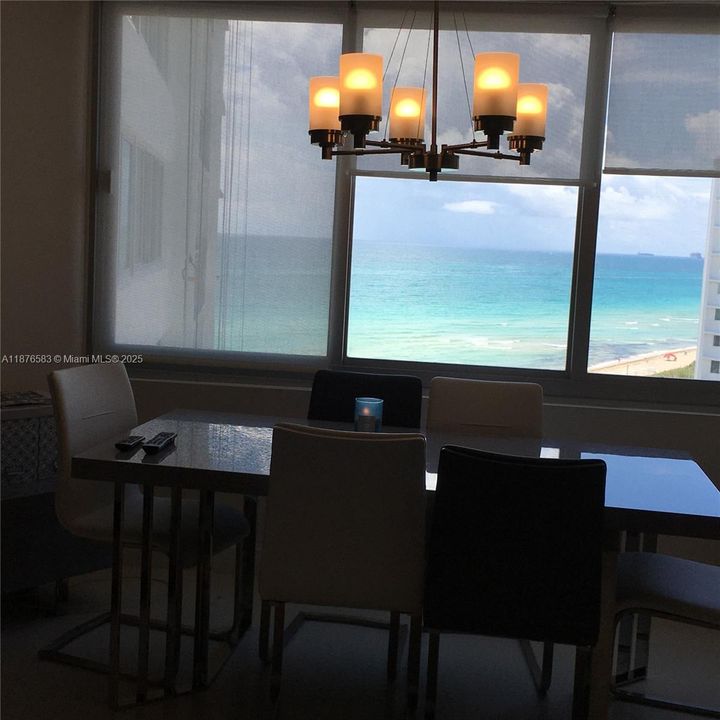 Недавно продано: $455,000 (1 спален, 2 ванн, 1010 Квадратных фут)