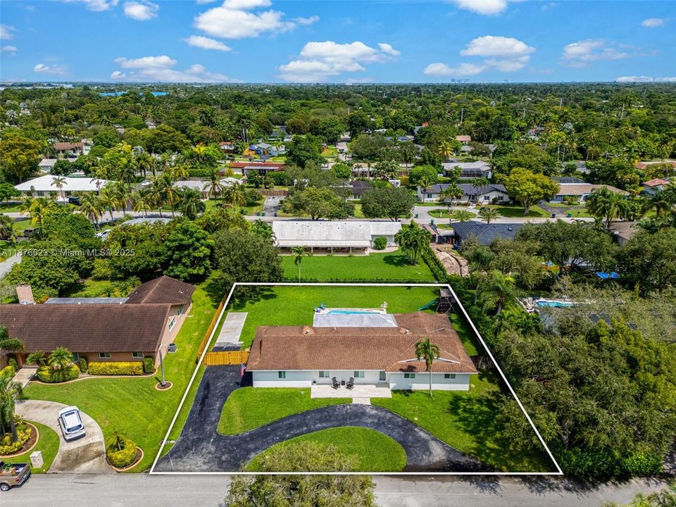 Recently Sold: $970,000 (4 beds, 2 baths, 2282 Square Feet)