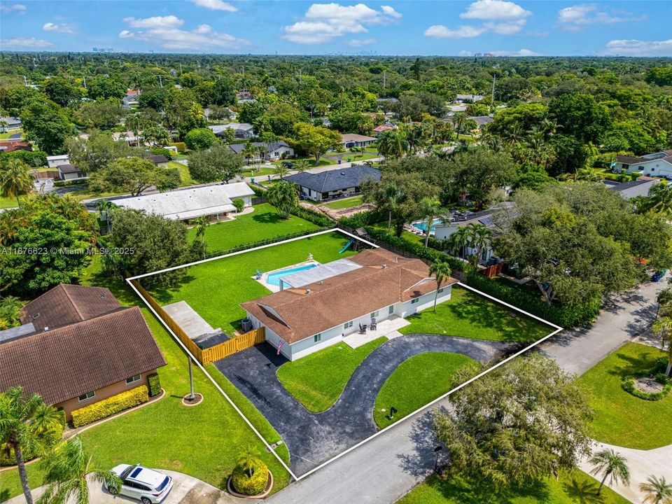 Recently Sold: $970,000 (4 beds, 2 baths, 2282 Square Feet)