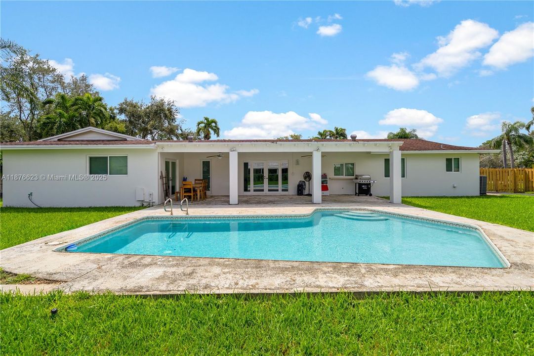 Recently Sold: $970,000 (4 beds, 2 baths, 2282 Square Feet)