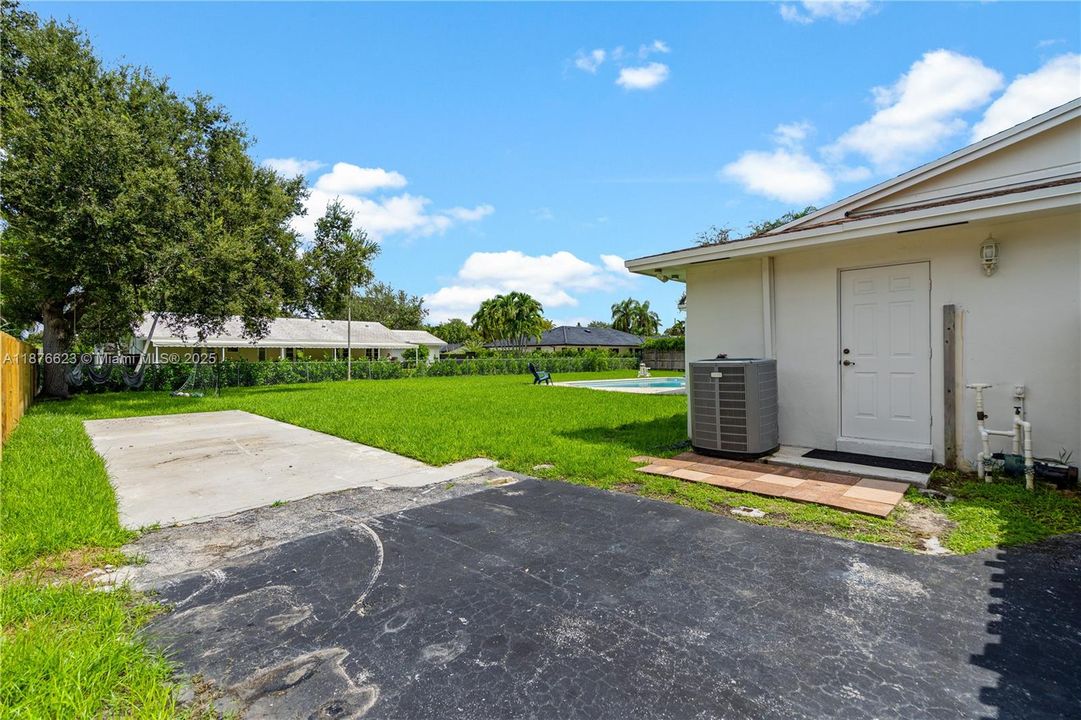 Recently Sold: $970,000 (4 beds, 2 baths, 2282 Square Feet)