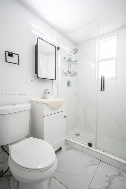 Под контрактом: $1,895 (0 спален, 1 ванн, 525 Квадратных фут)