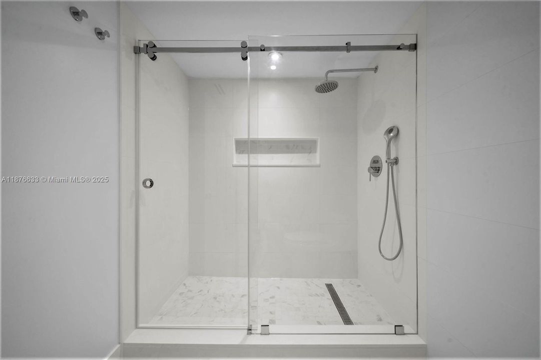 Недавно арендовано: $8,500 (2 спален, 2 ванн, 1875 Квадратных фут)