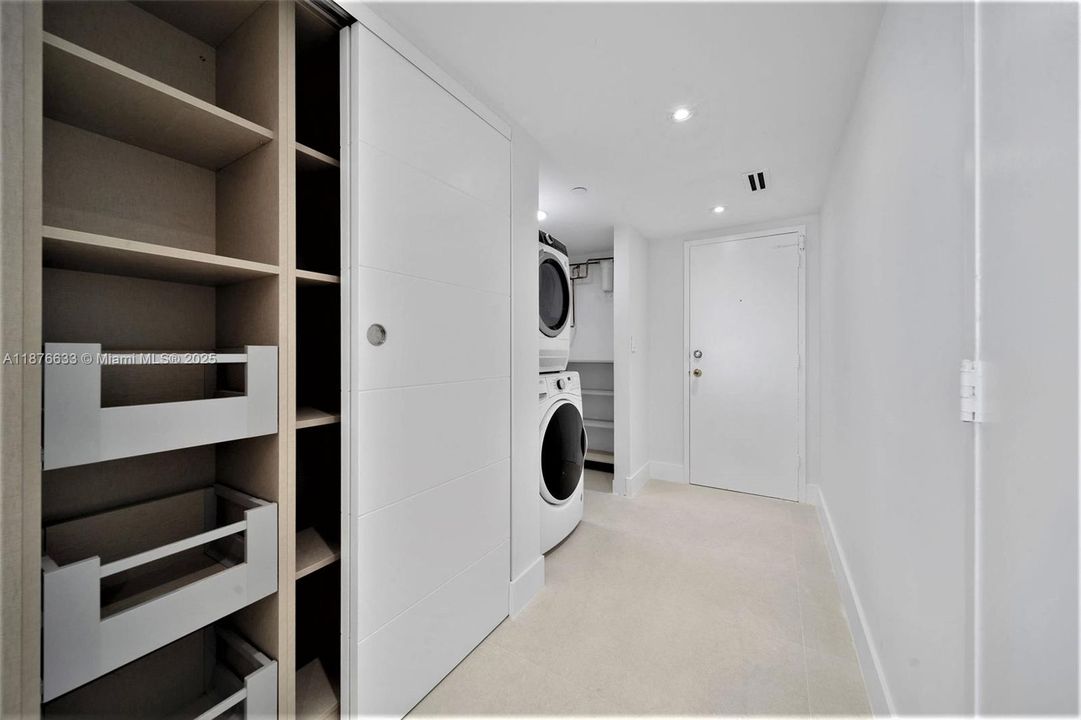 Недавно арендовано: $8,500 (2 спален, 2 ванн, 1875 Квадратных фут)