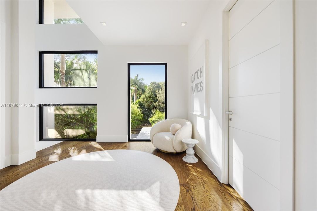 En Venta: $4,900,000 (5 camas, 5 baños, 4241 Pies cuadrados)