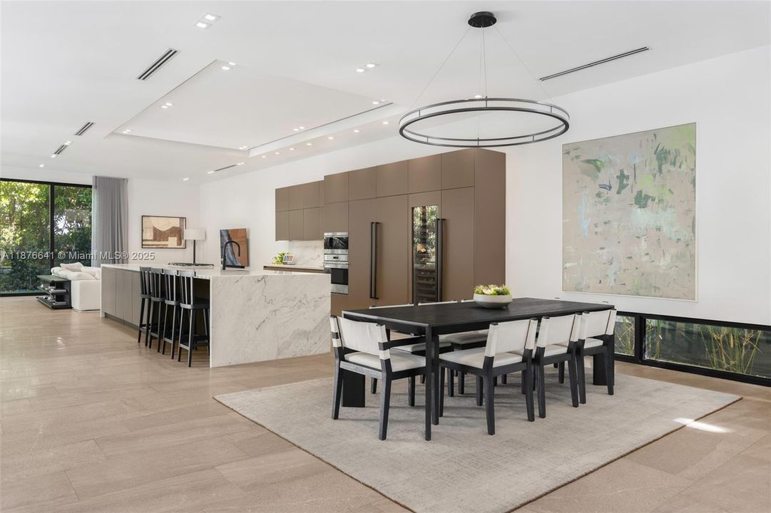 En Venta: $4,900,000 (5 camas, 5 baños, 4241 Pies cuadrados)