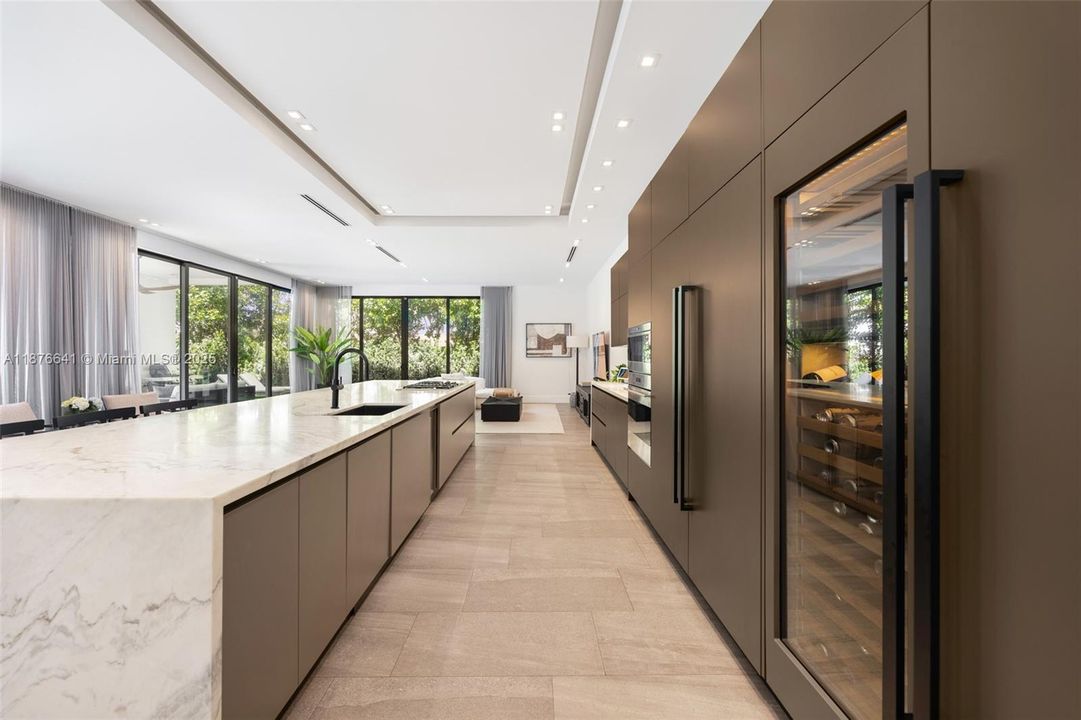 En Venta: $4,900,000 (5 camas, 5 baños, 4241 Pies cuadrados)