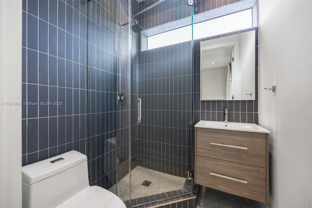 En Venta: $4,900,000 (5 camas, 5 baños, 4241 Pies cuadrados)