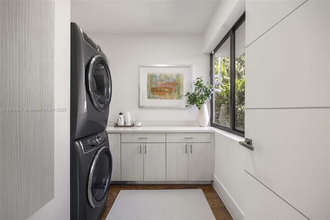 En Venta: $4,900,000 (5 camas, 5 baños, 4241 Pies cuadrados)