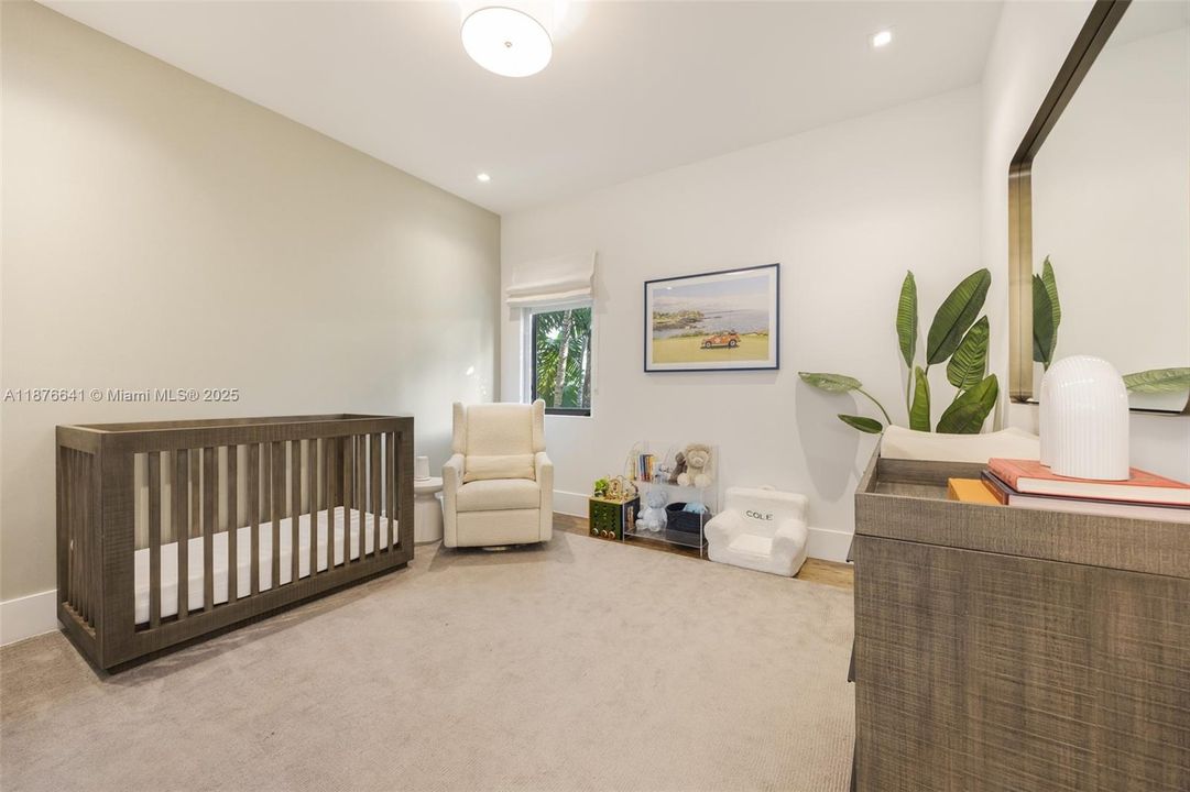 En Venta: $4,900,000 (5 camas, 5 baños, 4241 Pies cuadrados)