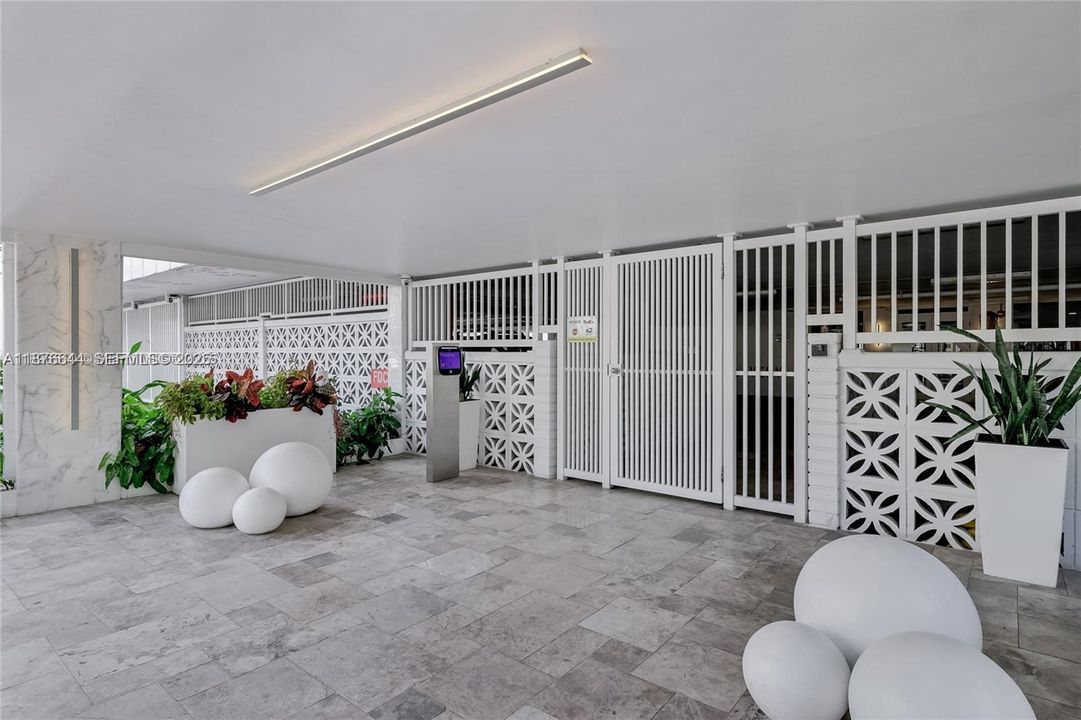 For Sale: $498,500 (0 beds, 1 baths, 538 Square Feet)