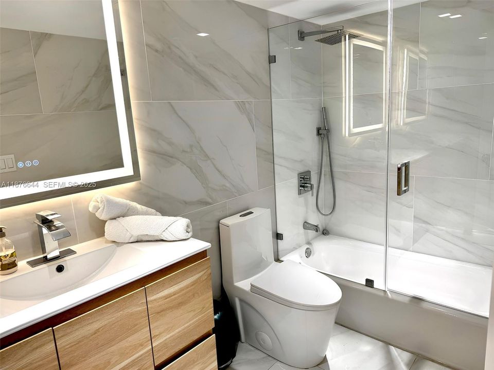 For Sale: $498,500 (0 beds, 1 baths, 538 Square Feet)