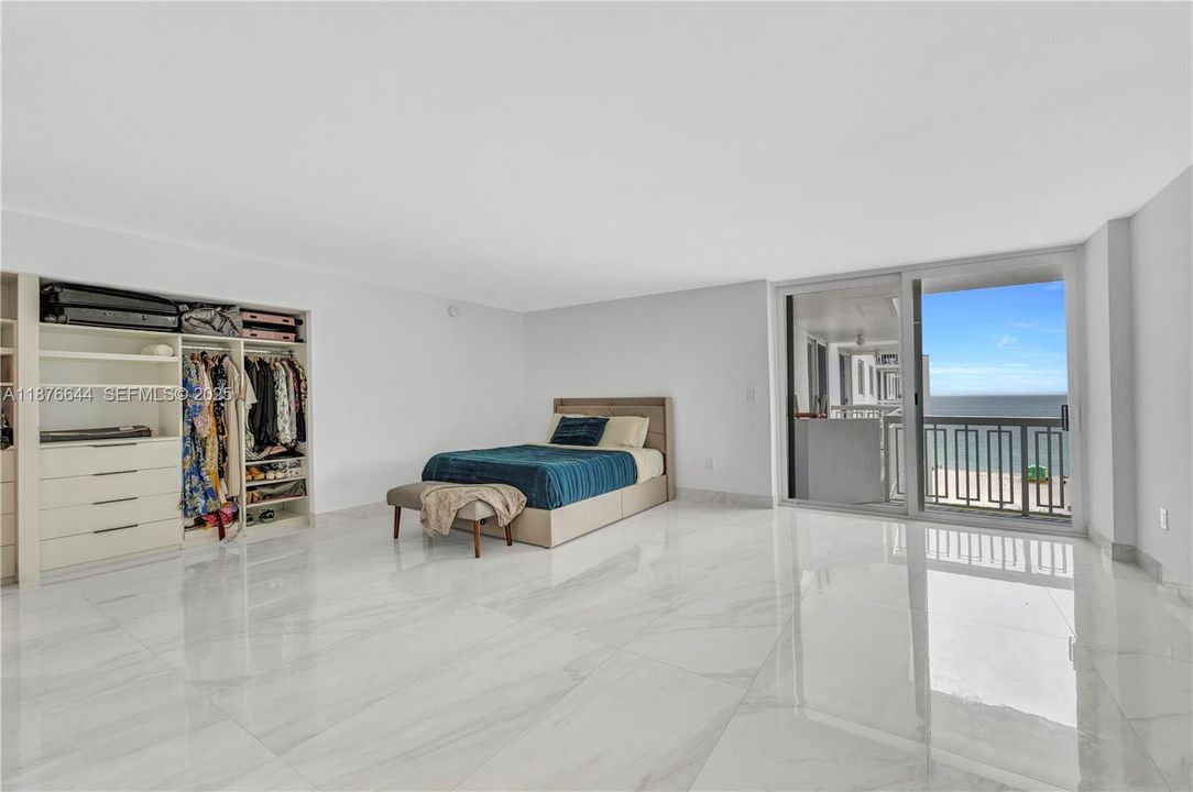 For Sale: $498,500 (0 beds, 1 baths, 538 Square Feet)