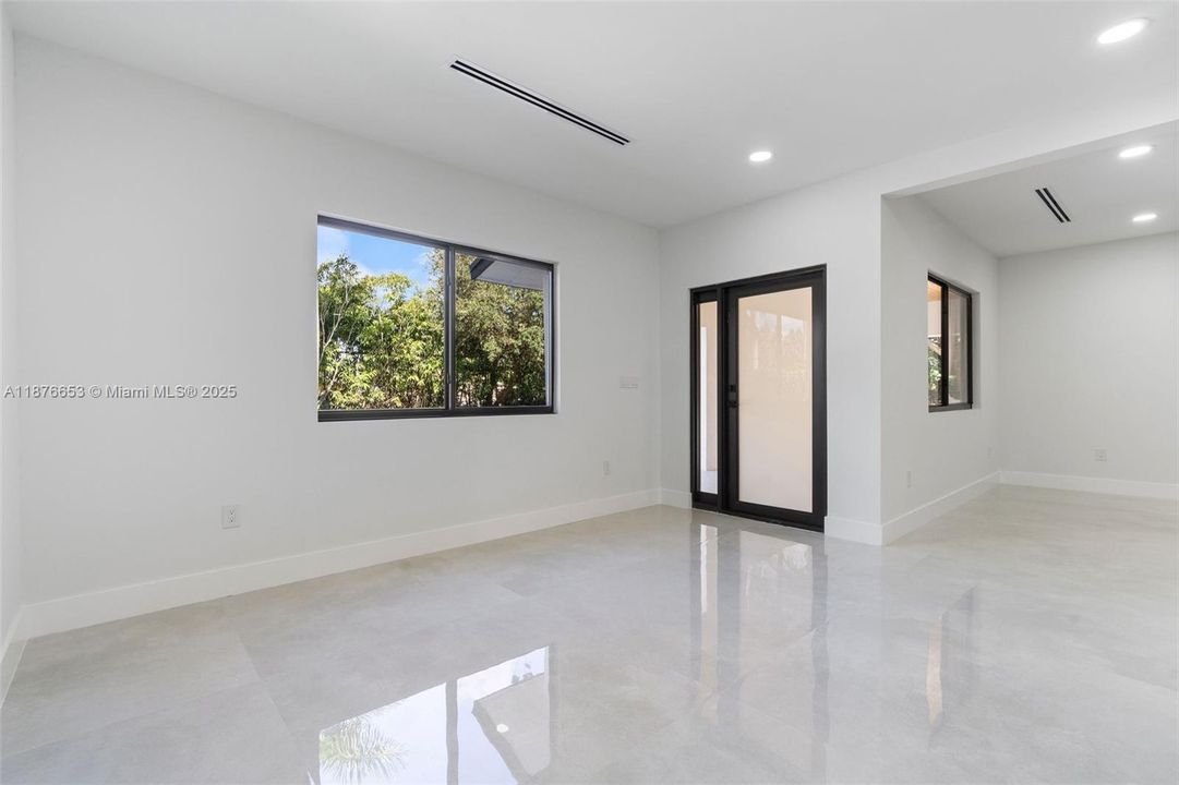 待售: $1,375,000 (5 贝兹, 4 浴室, 3214 平方英尺)