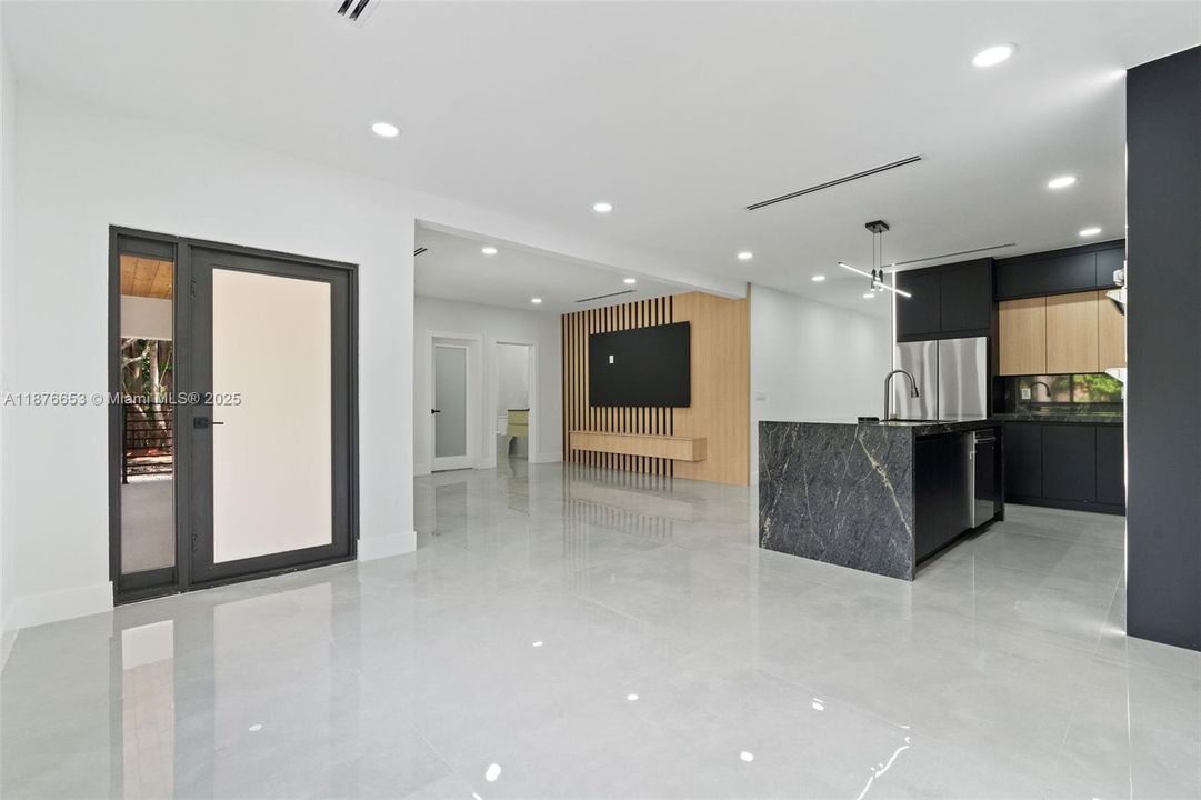 待售: $1,375,000 (5 贝兹, 4 浴室, 3214 平方英尺)