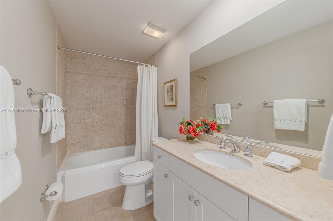Active With Contract: $1,159,000 (3 beds, 2 baths, 2100 Square Feet)