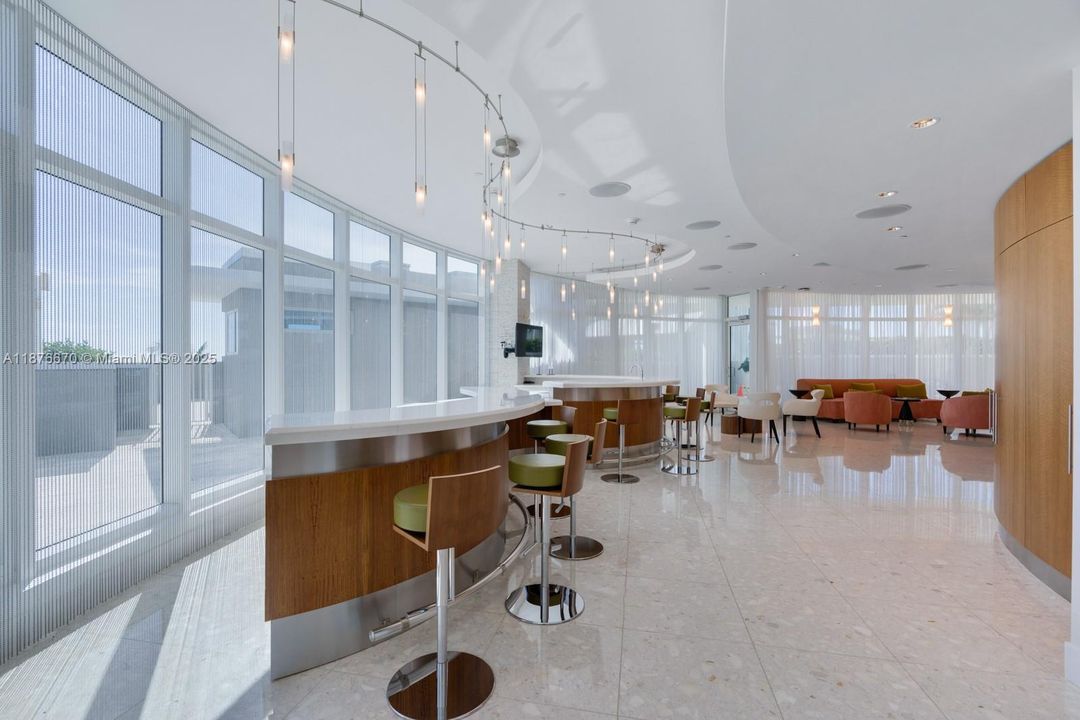 待售: $1,350,000 (2 贝兹, 2 浴室, 1280 平方英尺)