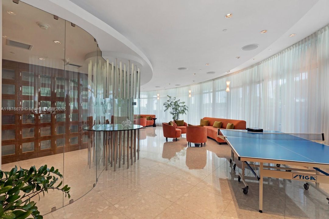 待售: $1,350,000 (2 贝兹, 2 浴室, 1280 平方英尺)