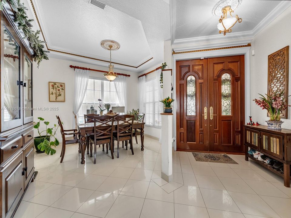 Recently Sold: $1,150,000 (4 beds, 2 baths, 2635 Square Feet)