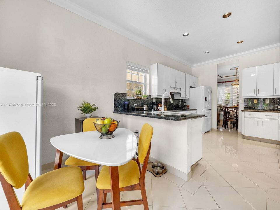 Recently Sold: $1,150,000 (4 beds, 2 baths, 2635 Square Feet)