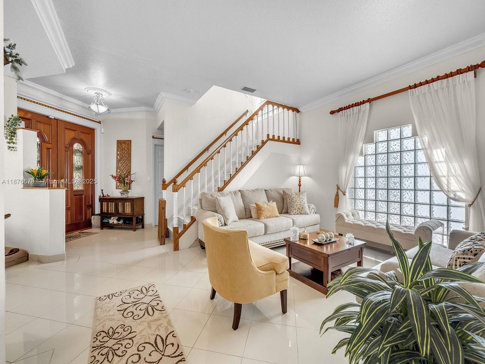 Recently Sold: $1,150,000 (4 beds, 2 baths, 2635 Square Feet)