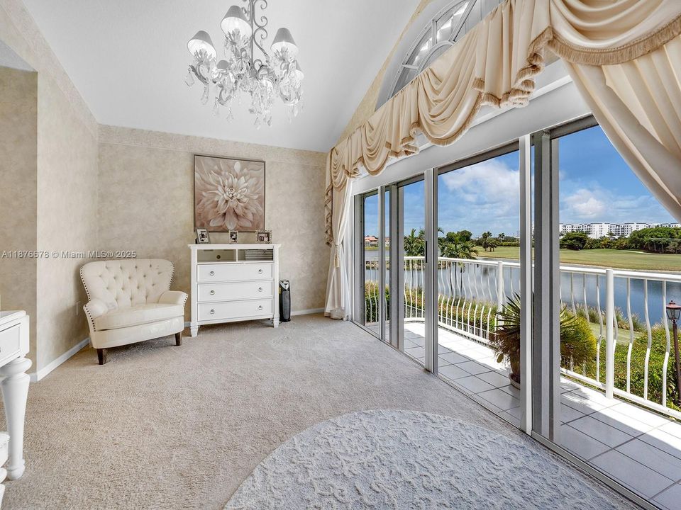 Recently Sold: $1,150,000 (4 beds, 2 baths, 2635 Square Feet)