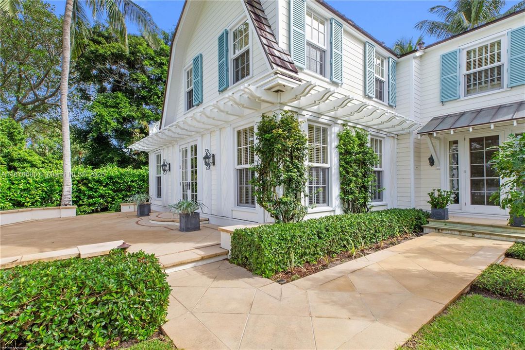 待售: $15,499,999 (4 贝兹, 4 浴室, 4123 平方英尺)