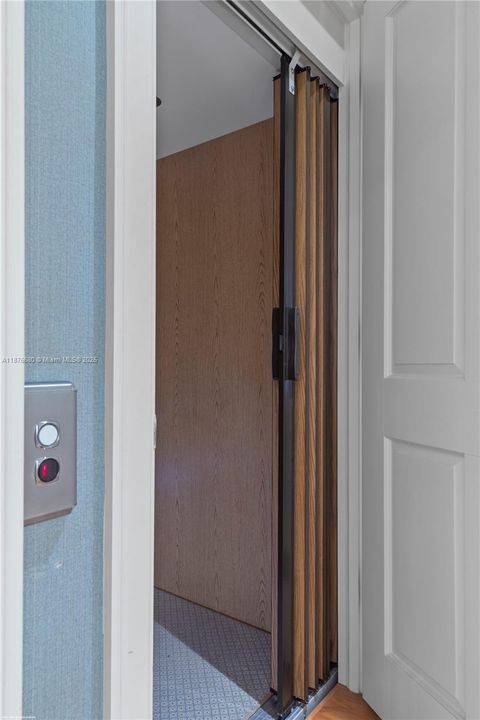 待售: $15,499,999 (4 贝兹, 4 浴室, 4123 平方英尺)