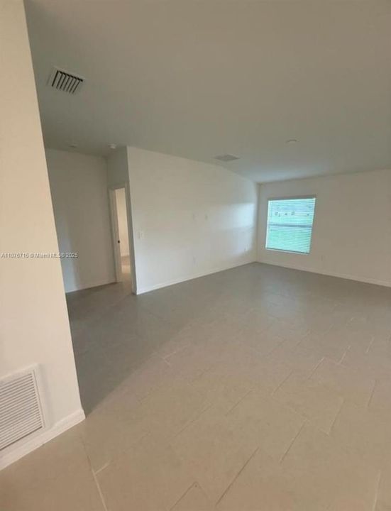 Недавно арендовано: $2,100 (4 спален, 2 ванн, 0 Квадратных фут)