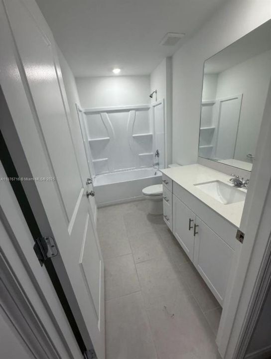 Недавно арендовано: $2,100 (4 спален, 2 ванн, 0 Квадратных фут)