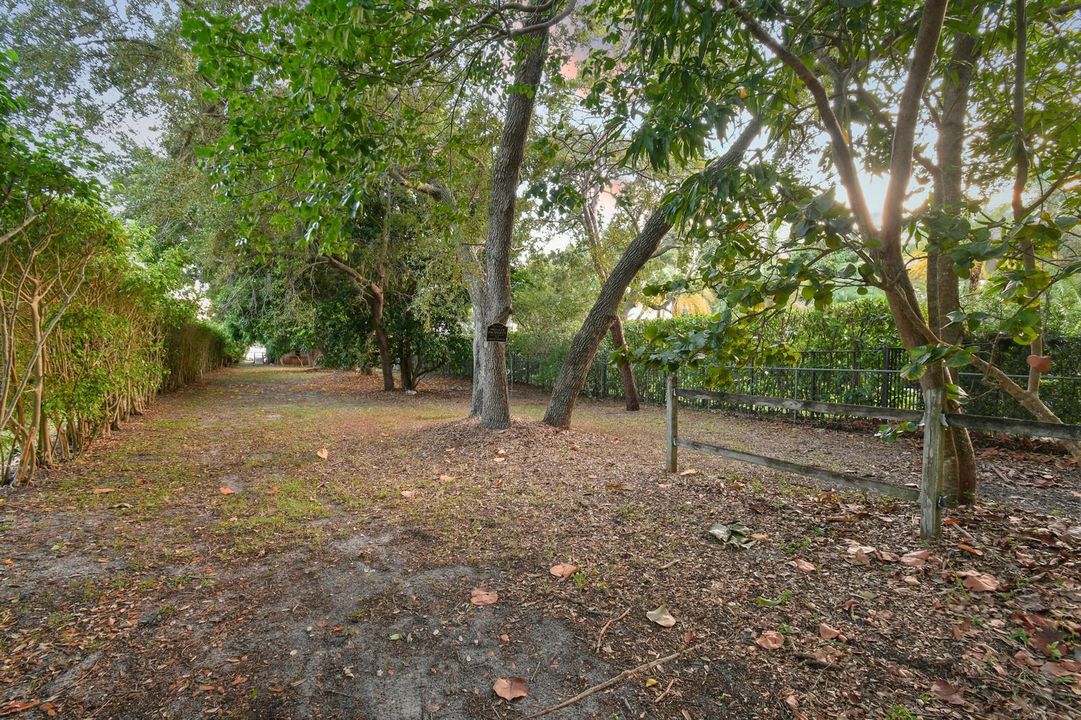 114WRversideDr-Twilights(20)