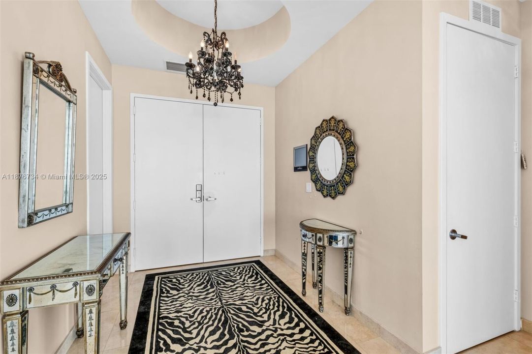 Active With Contract: $2,999,900 (3 beds, 3 baths, 2236 Square Feet)