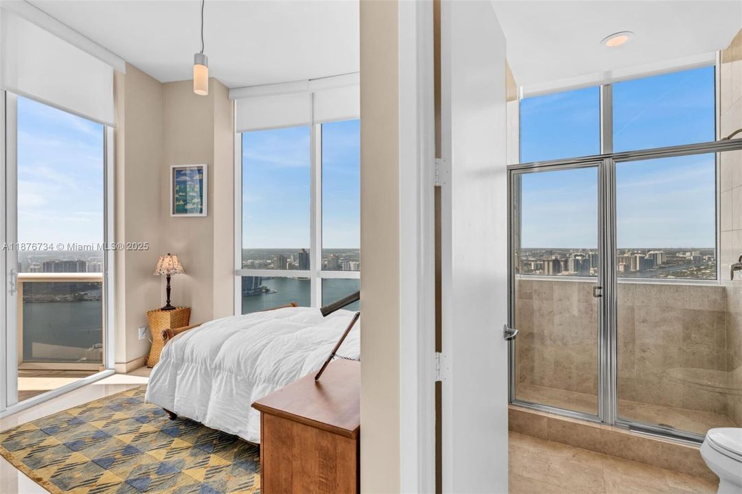 Active With Contract: $2,999,900 (3 beds, 3 baths, 2236 Square Feet)