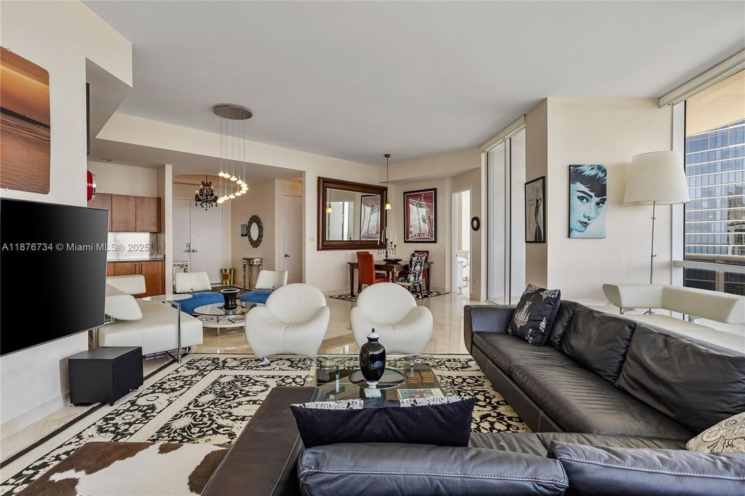 Active With Contract: $2,999,900 (3 beds, 3 baths, 2236 Square Feet)