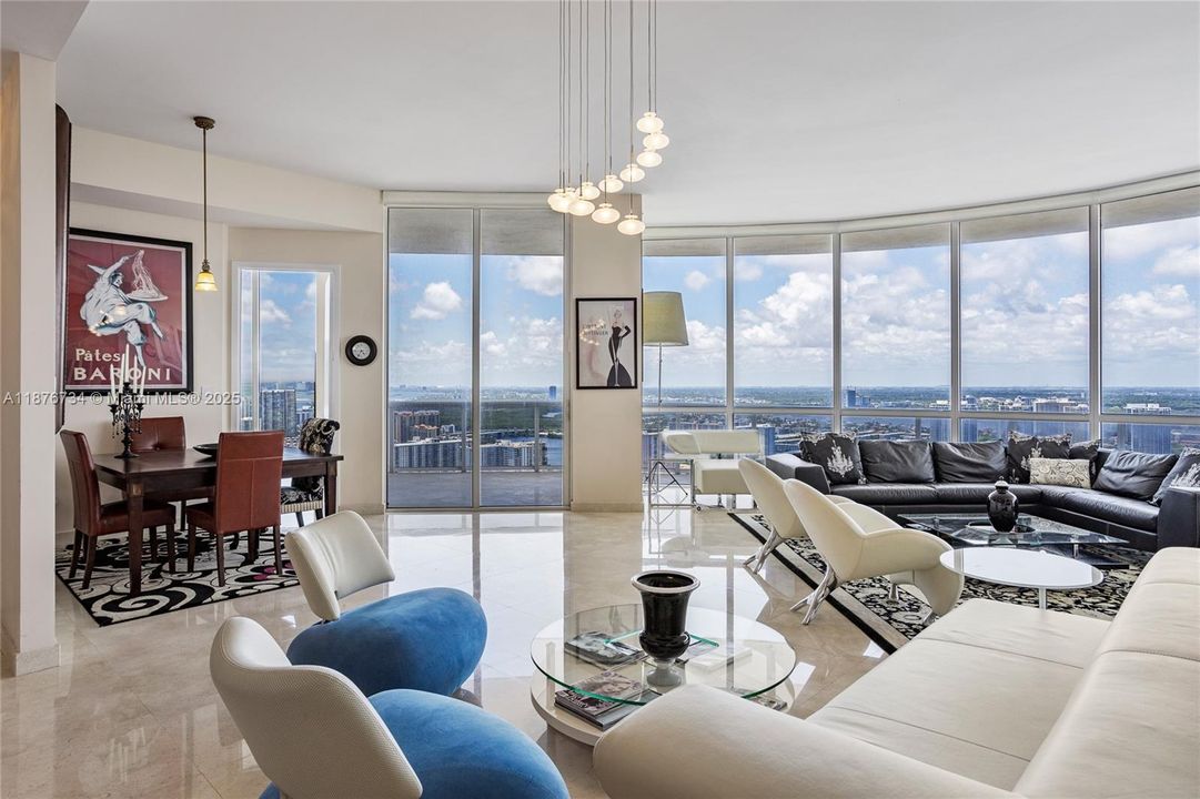 Active With Contract: $2,999,900 (3 beds, 3 baths, 2236 Square Feet)