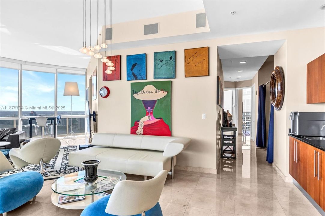 Active With Contract: $2,999,900 (3 beds, 3 baths, 2236 Square Feet)