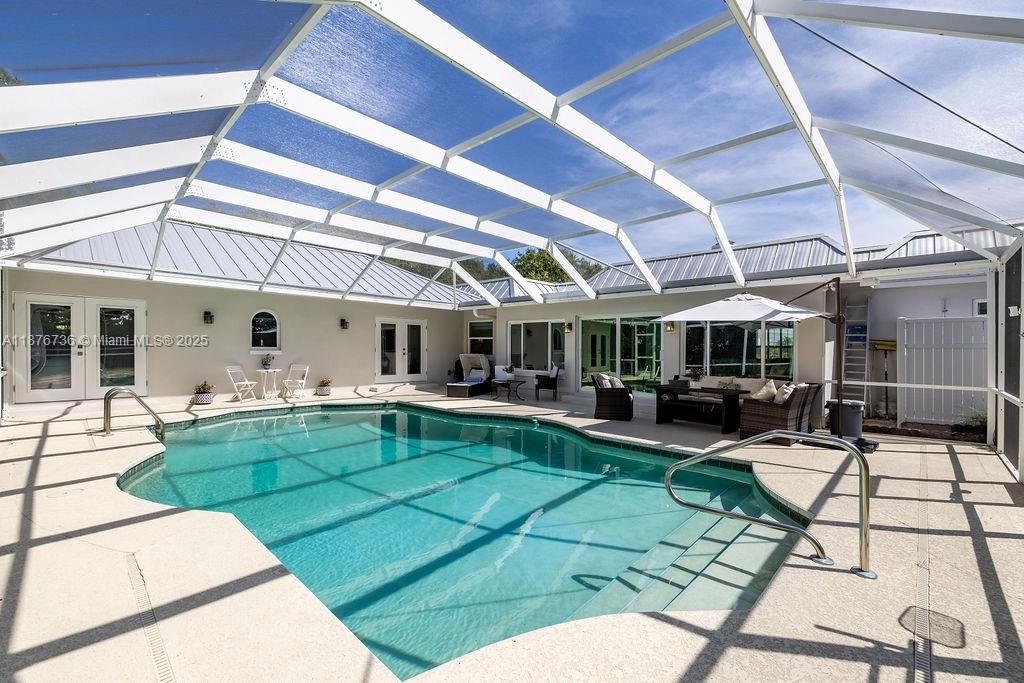 Recently Sold: $1,350,000 (4 beds, 3 baths, 2794 Square Feet)