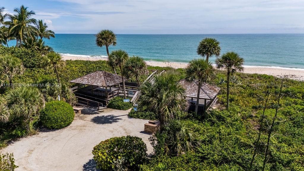 Recently Sold: $1,350,000 (4 beds, 3 baths, 2794 Square Feet)