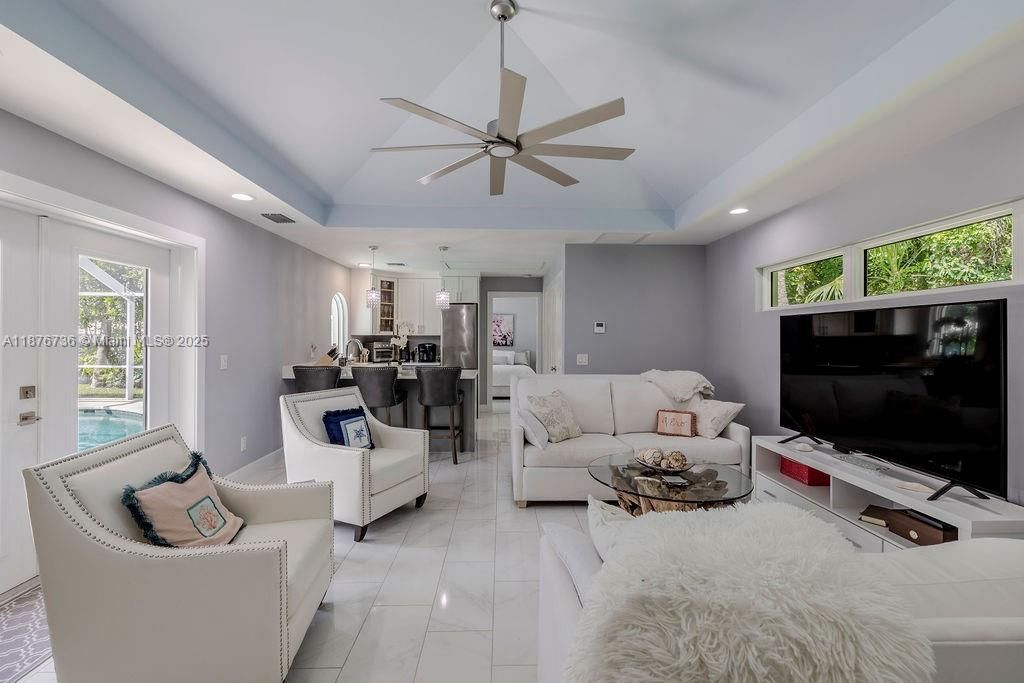 Recently Sold: $1,350,000 (4 beds, 3 baths, 2794 Square Feet)