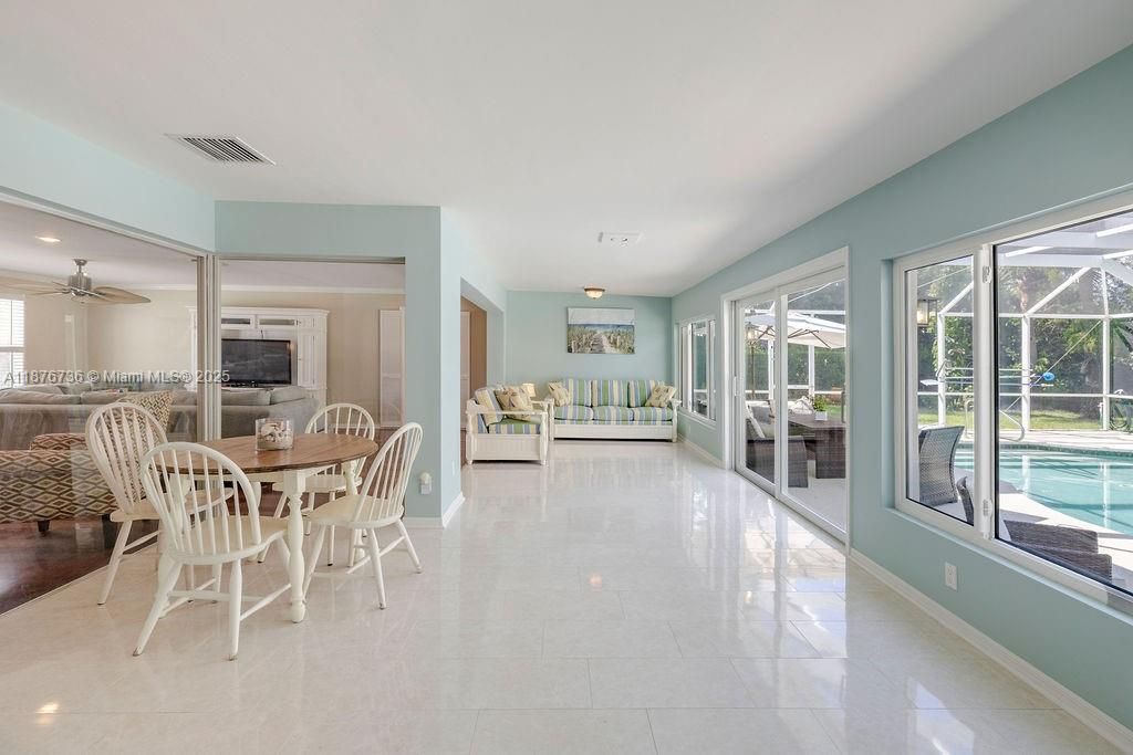 Recently Sold: $1,350,000 (4 beds, 3 baths, 2794 Square Feet)