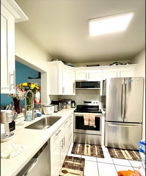 Active With Contract: $149,000 (2 beds, 1 baths, 850 Square Feet)