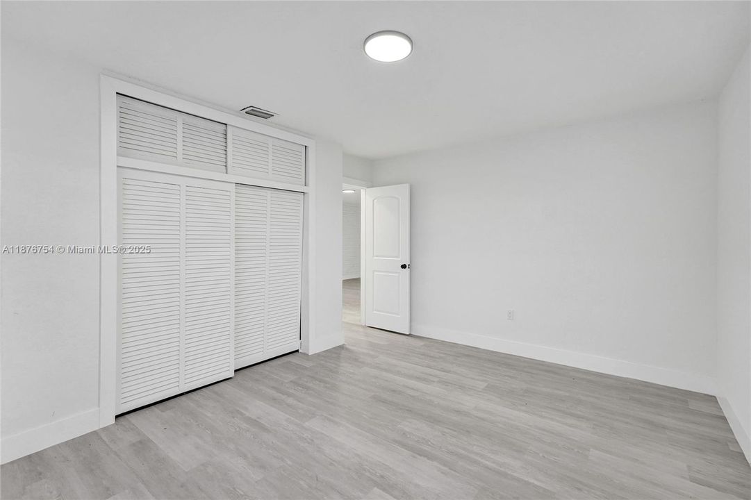 For Sale: $554,999 (4 beds, 3 baths, 2060 Square Feet)