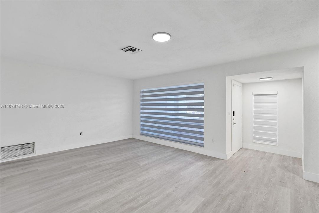 For Sale: $554,999 (4 beds, 3 baths, 2060 Square Feet)