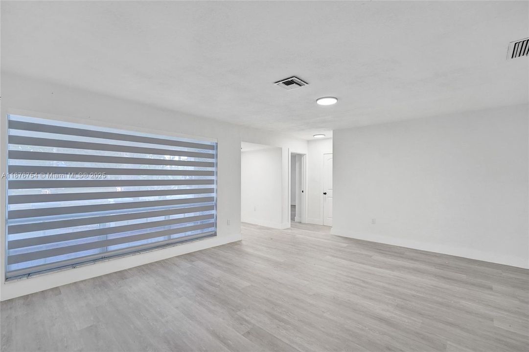 For Sale: $554,999 (4 beds, 3 baths, 2060 Square Feet)